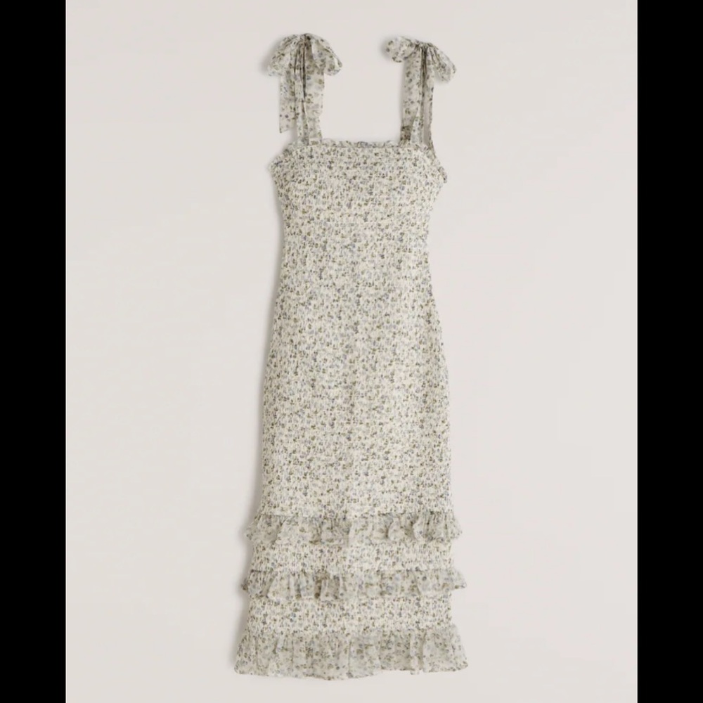 Abercrombie & Fitch Floral Tiered Smocked Dress